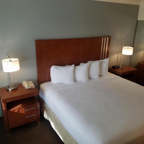 SureStay Hotel by Best Western Hollister image 21