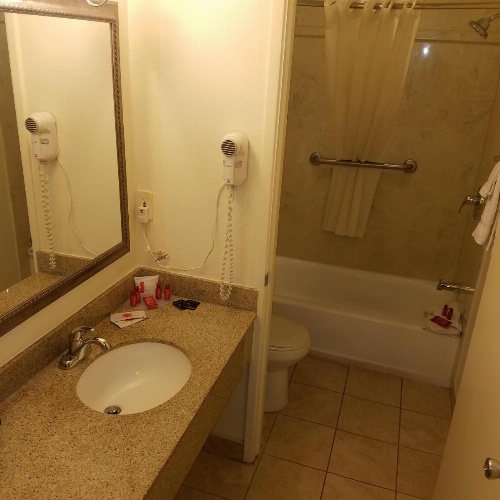 SureStay Hotel by Best Western Hollister image 5